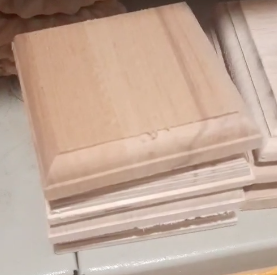 کف نرده ۱۰ سانت مربعی