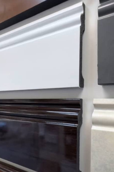 قرنیز پی وی سی ساده سفید